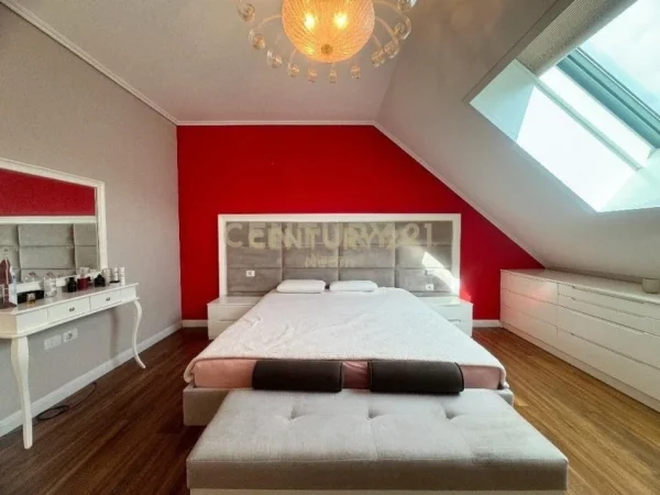 Tirane, jepet me qera apartament 2+1+Aneks+Ballkon Kati 4, 120 m² 1.500 € (Liqeni thate)
