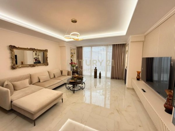 Tirane, jepet me qera Vile 2 Katshe Kati 2, 160 m² 1.500 € (Xhamlliku)