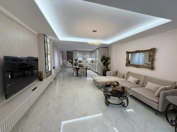 Tirane, jepet me qera Vile 2 Katshe Kati 2, 160 m² 1.500 € (Xhamlliku)