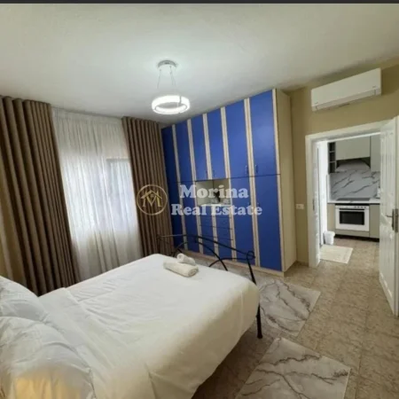 Tirane, jepet me qera apartament 1+1 Kati 1, 65 m² 500 € (Shkoze)