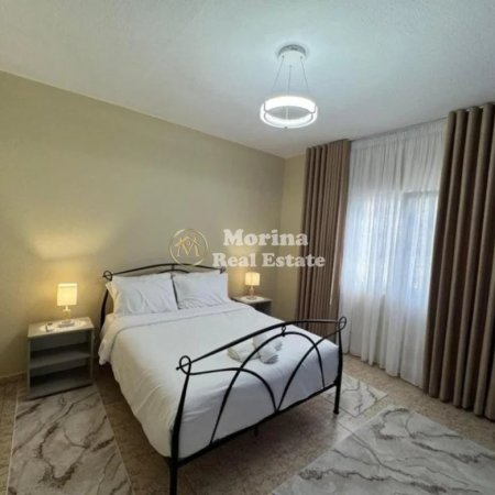 Tirane, jepet me qera apartament 1+1 Kati 1, 65 m² 500 € (Shkoze)
