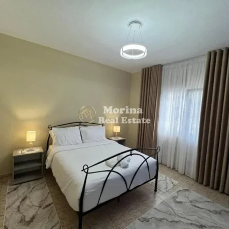 Tirane, jepet me qera apartament 1+1 Kati 1, 65 m² 500 € (Shkoze)