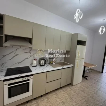 Tirane, jepet me qera apartament 1+1 Kati 1, 65 m² 500 € (Shkoze)
