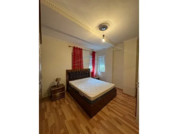 Tirane, shitet apartament 1+1 , 61 m² 130.000 € (Kompleksi Kontakt, 21 Dhjetori , Tirane)