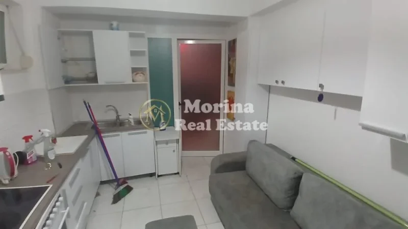 Tirane, jepet me qera apartament 1+1 Kati 0, 50 m² 250 € (Kodra e Diellit)