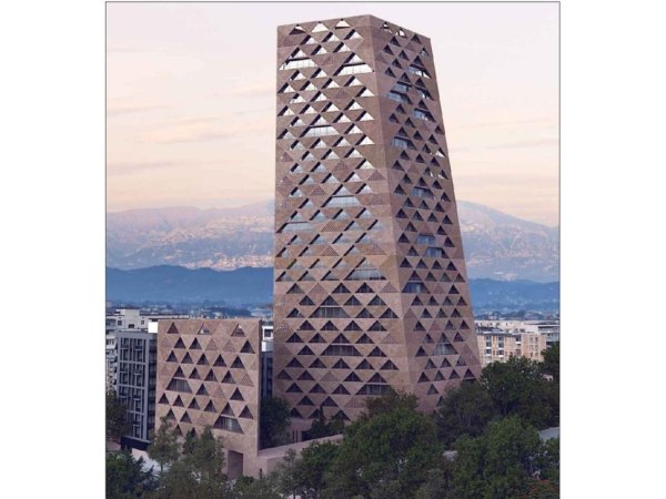 Tirane, shitet apartament 2+1 , 160 m² (Tirana Tower, Porcelan)