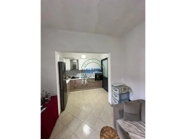 Durres, shitet Vile 4+1 Kati 2, 228 m² (Ish Keneta)