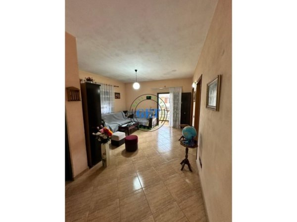 Durres, shitet Vile 4+1 Kati 2, 228 m² (Ish Keneta)