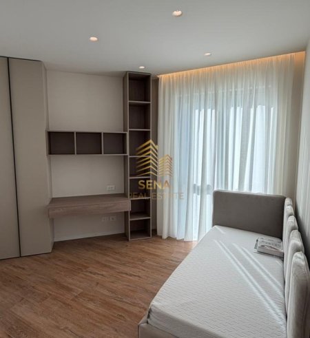 Tirane, jepet me qera apartament 2+1 Kati 3, 120 m² 1.500 € (Liqeni i Thate)