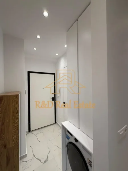 Tirane, jepet me qera apartament 1+1 Kati 6, 70 m² 760 € (Zogu i Zi)