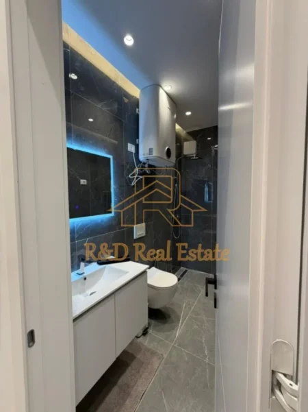 Tirane, jepet me qera apartament 1+1 Kati 6, 70 m² 760 € (Zogu i Zi)