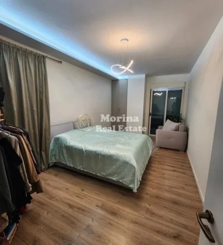 Tirane, jepet me qera apartament 1+1+Ballkon Kati 5, 70 m² 500 € (Fresku)
