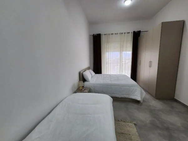 Qera | Vilë 4 + 1 | Kodra e Diellit 2 | 1800 €/muaj