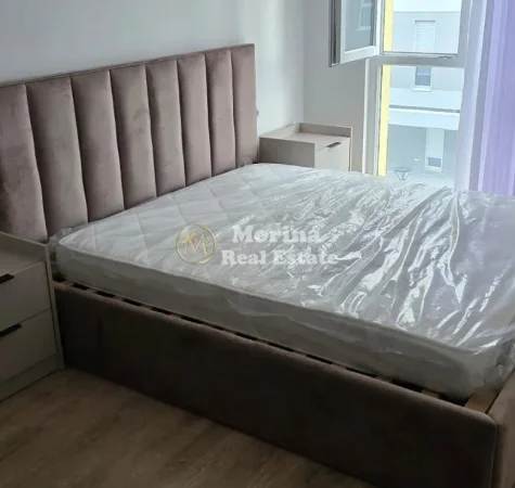 Tirane, jepet me qera apartament 2+1+Ballkon Kati 2, 70 m² 500 € (Univers City)