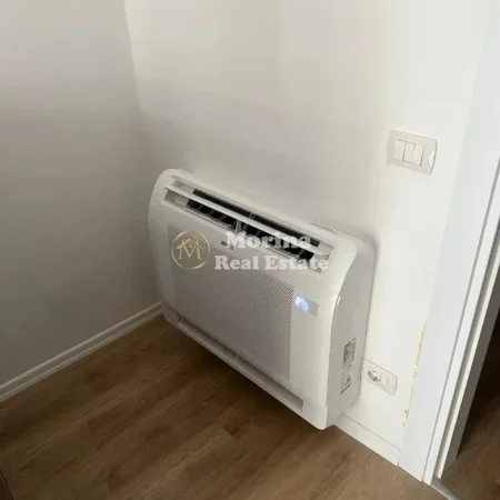 Tirane, jepet me qera apartament 2+1+Ballkon Kati 2, 70 m² 500 € (Univers City)