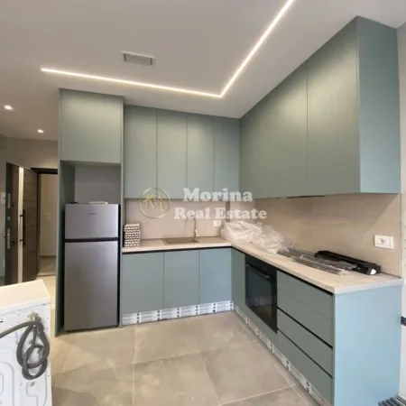 Tirane, jepet me qera apartament 1+1 Kati 7, 40 m² 400 € (5 Maji)