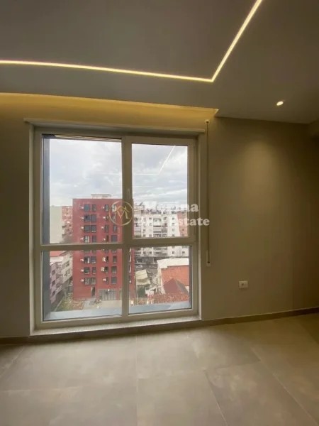 Tirane, jepet me qera apartament 1+1 Kati 7, 40 m² 400 € (5 Maji)