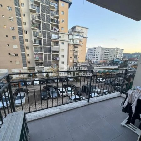 Tirane, jepet me qera apartament 1+1+Ballkon Kati 2, 50 m² 500 € (Fusha Aviacionit)