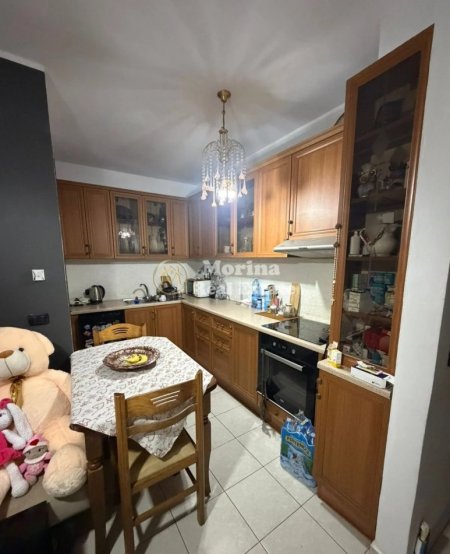 Tirane, jepet me qera apartament 1+1+Ballkon Kati 2, 50 m² 500 € (Fusha Aviacionit)