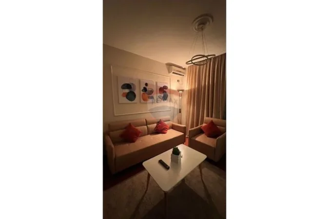 Tirane, jepet me qera apartament 2+1 Kati 4, 70 m² 800 € (Sheshi Willson)