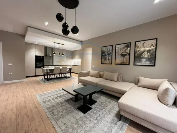 Tirane, jepet me qera apartament 2+1 Kati 3, 107 m² 1.100 € (Kopshti Botanik)