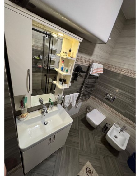 Tirane, shitet apartament 2+1 , 124 m² 375.000 € 