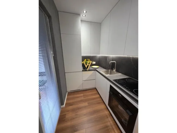 Tirane, jepet me qera apartament 1+1+Ballkon Kati 6, 55 m² 850 € (21 DHJETORI)