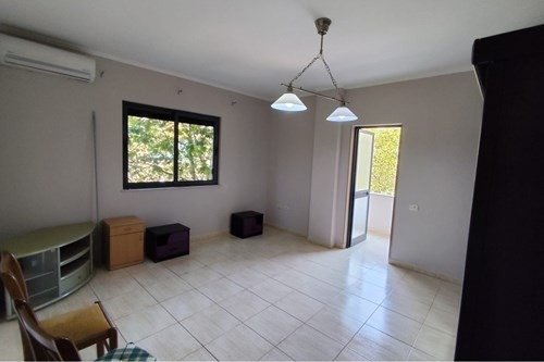 Tirane, shitet apartament 2+1+Ballkon Kati 3, 102 m² 189.000 € (Rruga Ali Demi (prane shkolles 1 Maji)