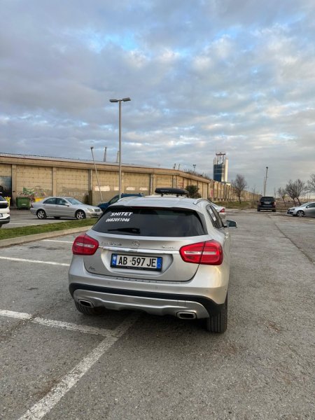 Tirane, shes makine Mercedes Benz GLA 220d- DISCTRONIC - 2017-4 MATIC, 200.000 km 14.999 €