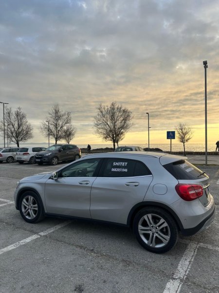 Tirane, shes makine Mercedes Benz GLA 220d- DISCTRONIC - 2017-4 MATIC, 200.000 km 14.999 €