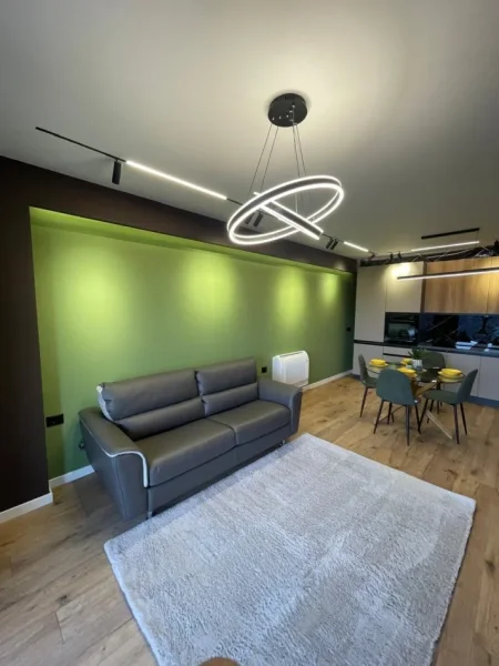 Tirane, jepet me qera apartament 2+1+Ballkon Kati 10, 110 m² 1.300 € (Parku Olimpik)