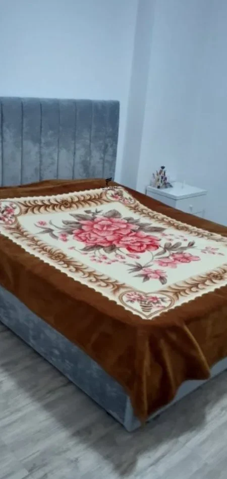 Tirane, jepet me qera apartament 1+1 Kati 5, 60 m² 600 € (YZBERISHT)