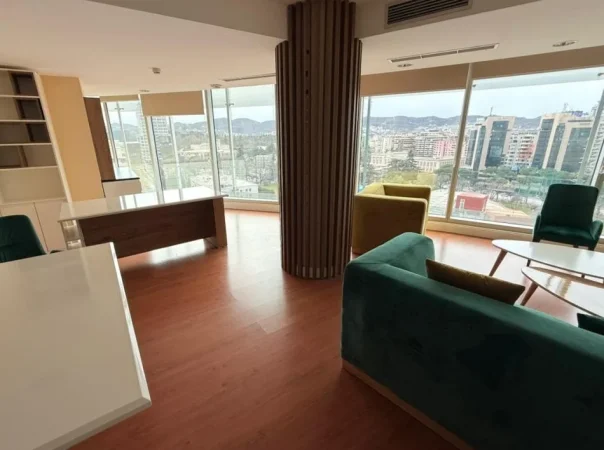 Tirane, jepet me qera zyre , 40 m² 1.200 € 