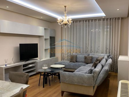 Tirane, jepet me qera apartament 3+1 Kati 3, 125 m² 900 € (Rr Agim Prodani)