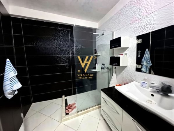 Tirane, jepet me qera apartament 2+1+Ballkon Kati 9, 74 m² 500 € (ASTIR)