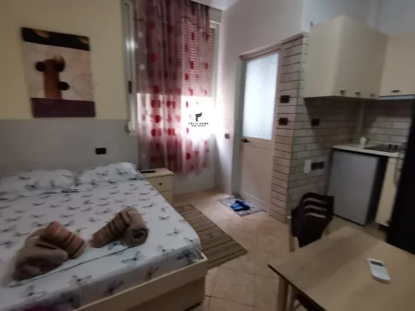 Tirane, jepet me qera garsonier Kati 2, 40 m² 380 € (5 MAJI)