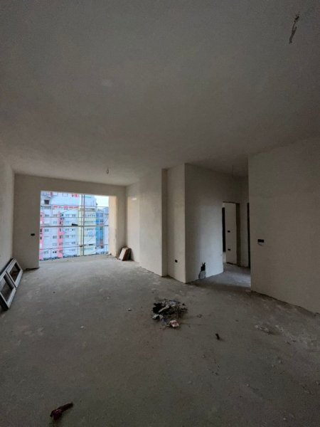 Tirane, shitet apartament 2+1+Ballkon Kati 6, 116 m² 220.000 € (Fusha Aviacionit)