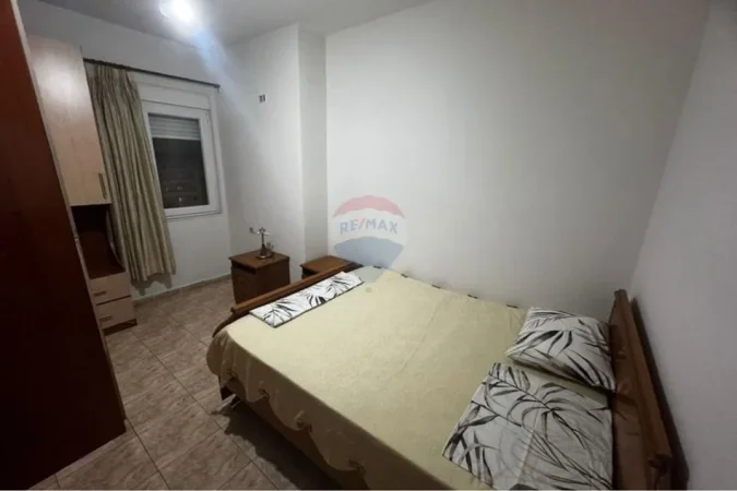 Tirane, jepet me qera apartament 2+1 Kati 3, 120 m² 550 € (Rruga Shkelqim Fusha)