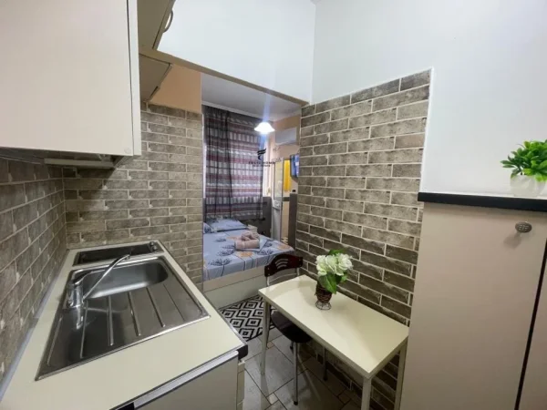 Tirane, jepet me qera apartament Kati 2, 40 m² 370 € (5 MAJI)