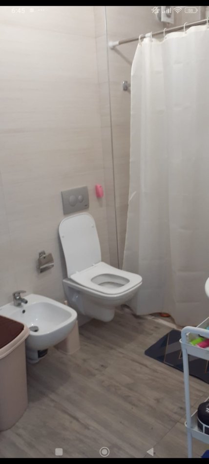 Tirane, jepet me qera apartament 1+1+Ballkon Kati 5, 600 m² 600 € (AMERIKAN 2)