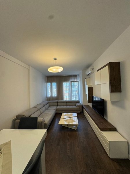 Tirane, jepet me qera apartament 2+1 Kati 7, 96 m² 60 000 Leke  (Jo agjensi)