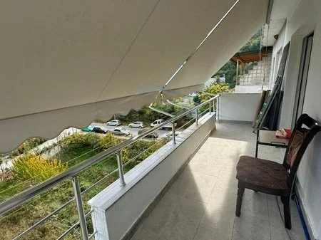 Tirane, jepet me qera apartament 2+1 Kati 4, 105 m² 450 € 