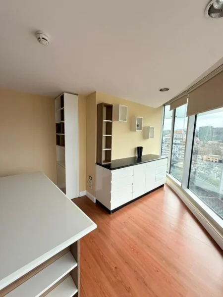 Tirane, jepet me qera zyre Kati 10, 40 m² 1.200 € (TEK ETC , RRUGA ELBASANIT)