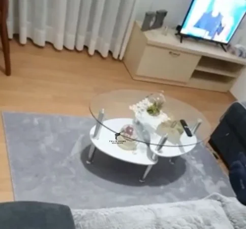 Tirane, jepet me qera apartament 1+1 Kati 4, 65 m² 450 € (PALLATI ME SHIGJETA)