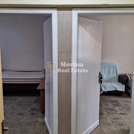 Tirane, jepet me qera apartament 1+1 Kati 3, 45 m² 280 € (Medrese)