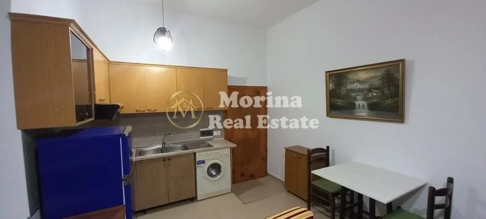 Tirane, jepet me qera garsonier 1+1 Kati 1, 40 m² 330 € (Shkoze)