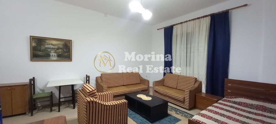 Tirane, jepet me qera garsonier 1+1 Kati 1, 40 m² 330 € (Shkoze)