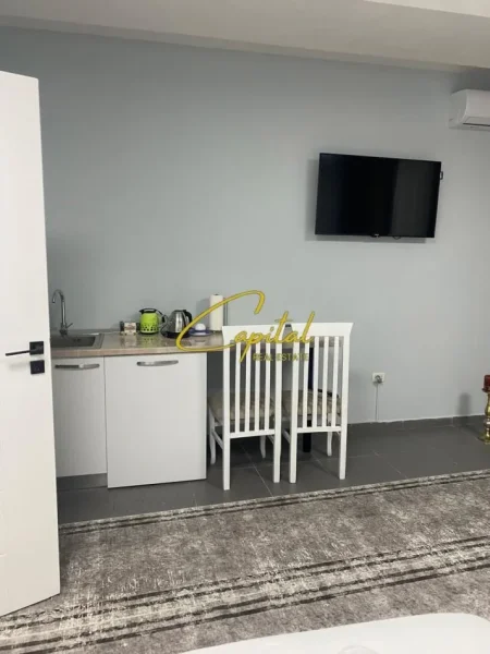 Tirane, jepet me qera apartament 1+1 Kati 1, 35 m² 500 € (RRUGA E KAVAJES)