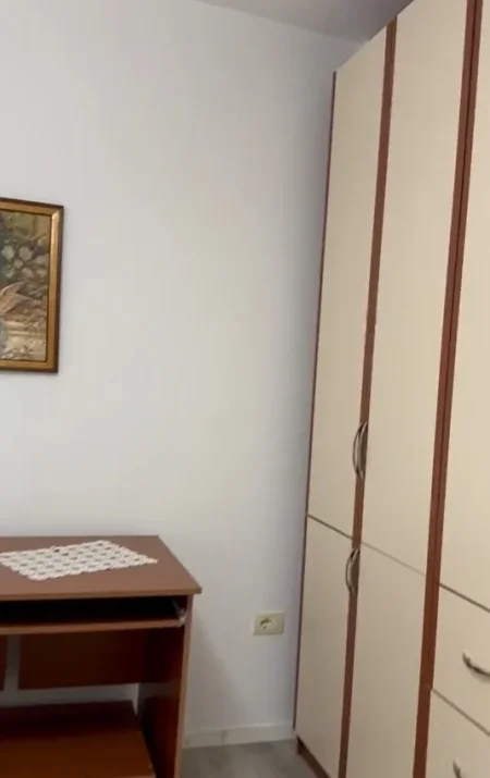 Tirane, jepet me qera apartament 2+1+Ballkon Kati 5, 87 m² 650 € (Rr. Dritan Hoxha, pranë Universitetit ZKM)