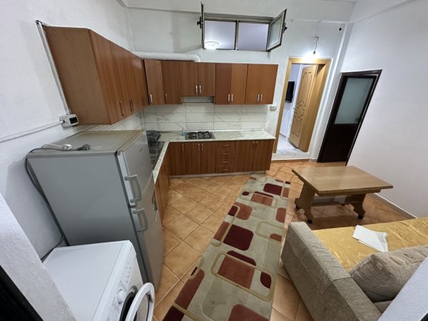 Durres, jepet me qera shtepi 1+1+Aneks Kati 1, (Rruga Stefaniaka)